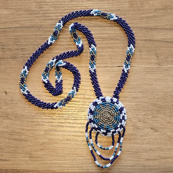 Vintage Native American Seed Bead Sun Circle Medallion Necklace - Picture 2 of 6